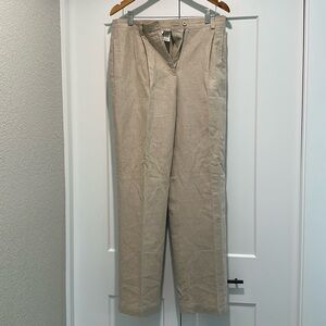 Liz Claiborne Liz sport size 10.  80% linen 40% cotton